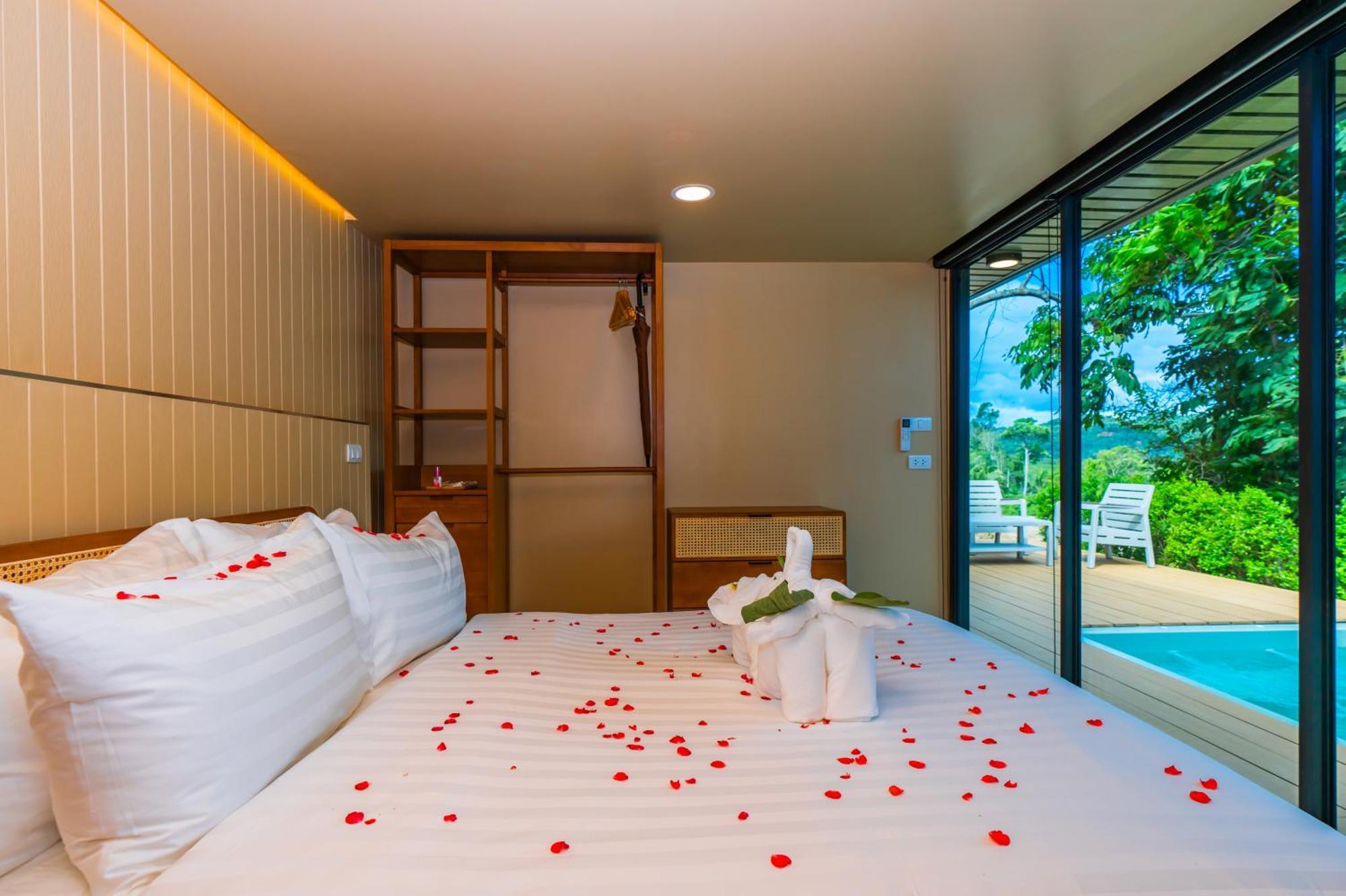 Akra Collection Layan - Hideaway Villas Bagian luar foto