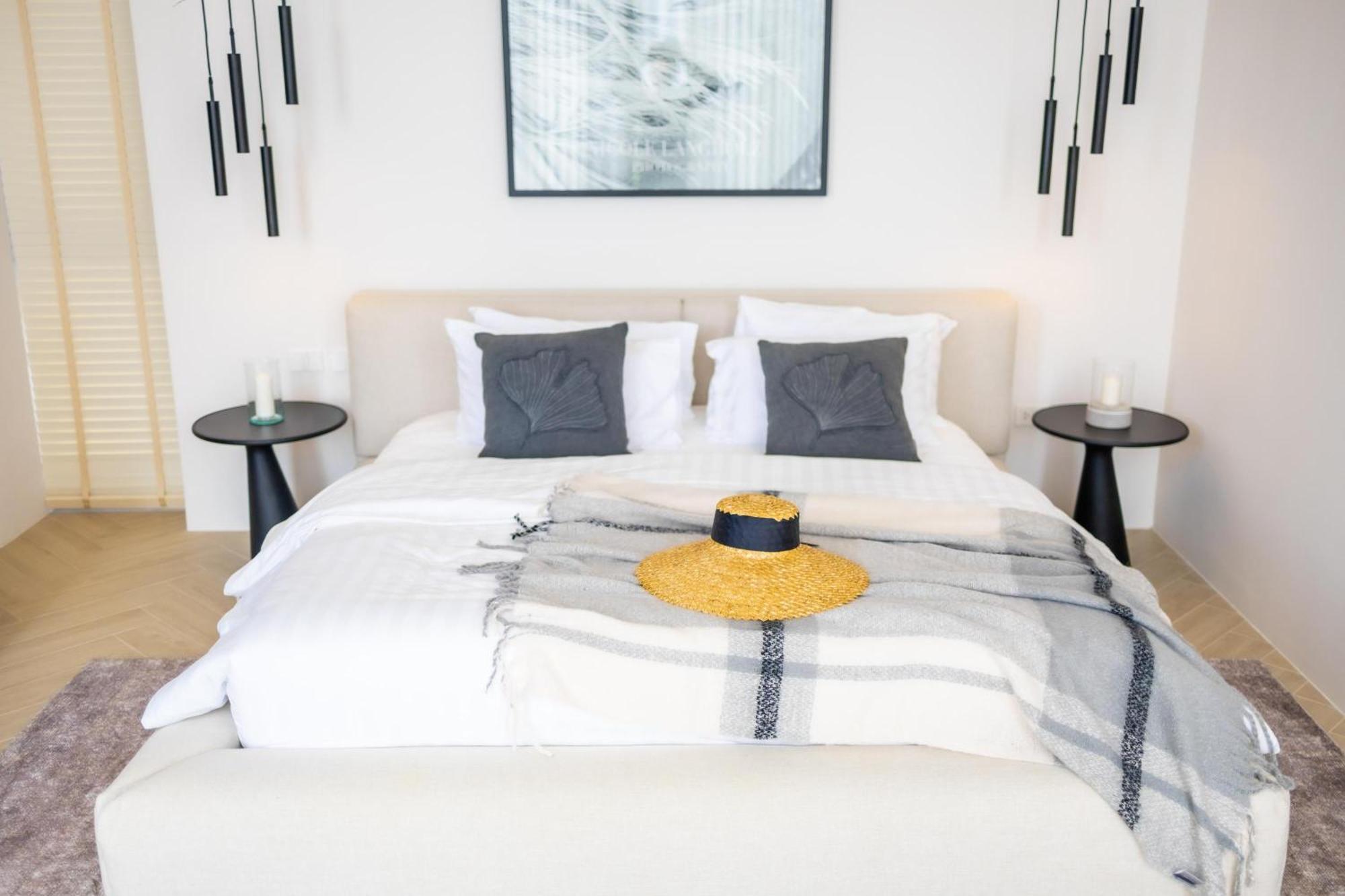 Akra Collection Layan - Hideaway Villas Bagian luar foto