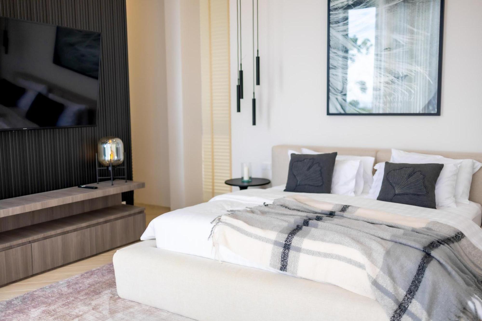 Akra Collection Layan - Hideaway Villas Bagian luar foto
